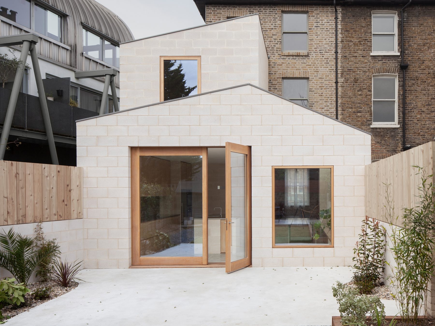 AJP Peckham 08
